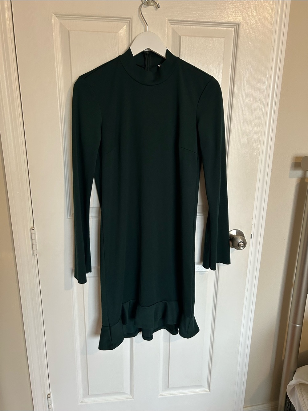 Elegant VILA Deep Forest Green Long-Sleeve Mock Neck Dress with Ruffle Hem